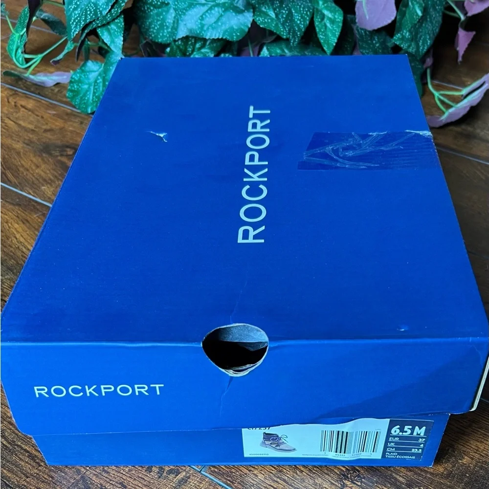FINAL PRICE DROP $10: NWT, Rockport Women’s Bungee Bootie 
Size: Women’s 6.5 - Picture 14 of 15